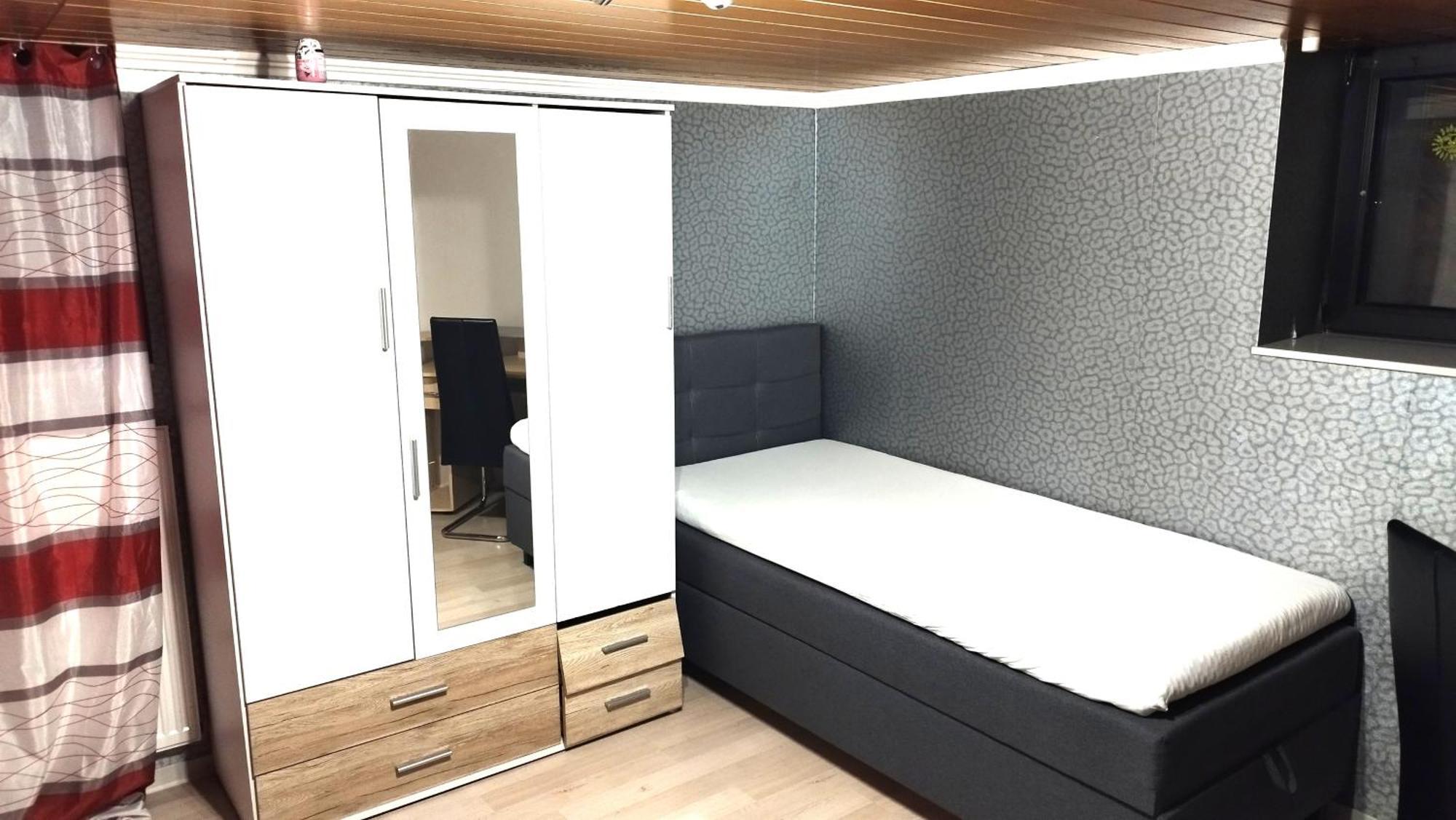 Ferienwohnung In Friedberg Fuer Max 9 Personen Im Ug Eksteriør billede